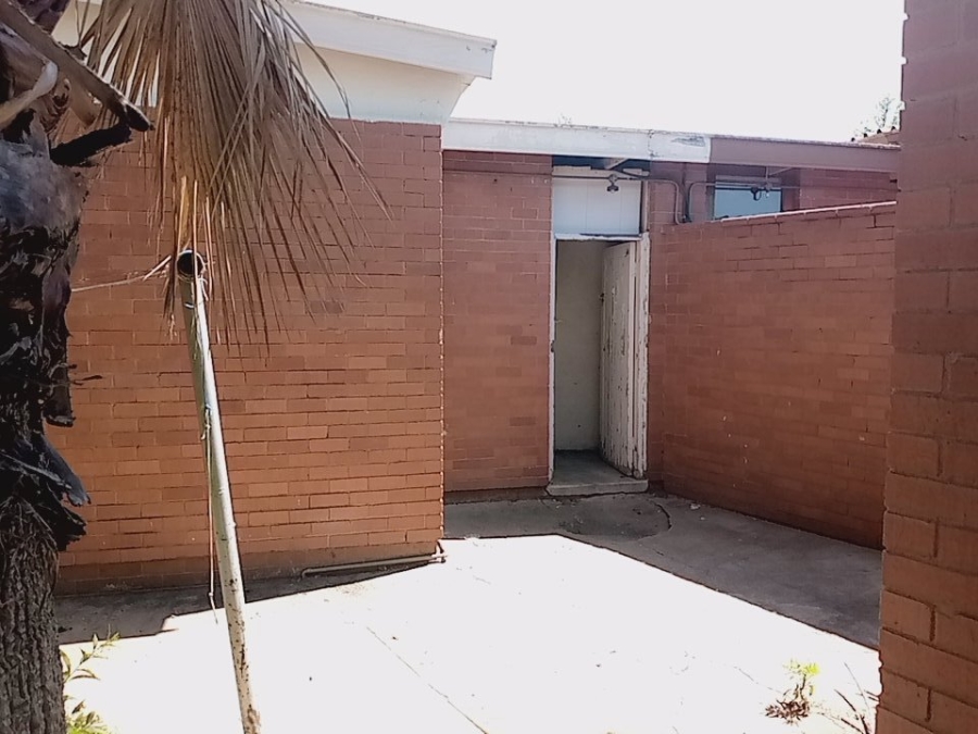 3 Bedroom Property for Sale in Vierfontein Free State